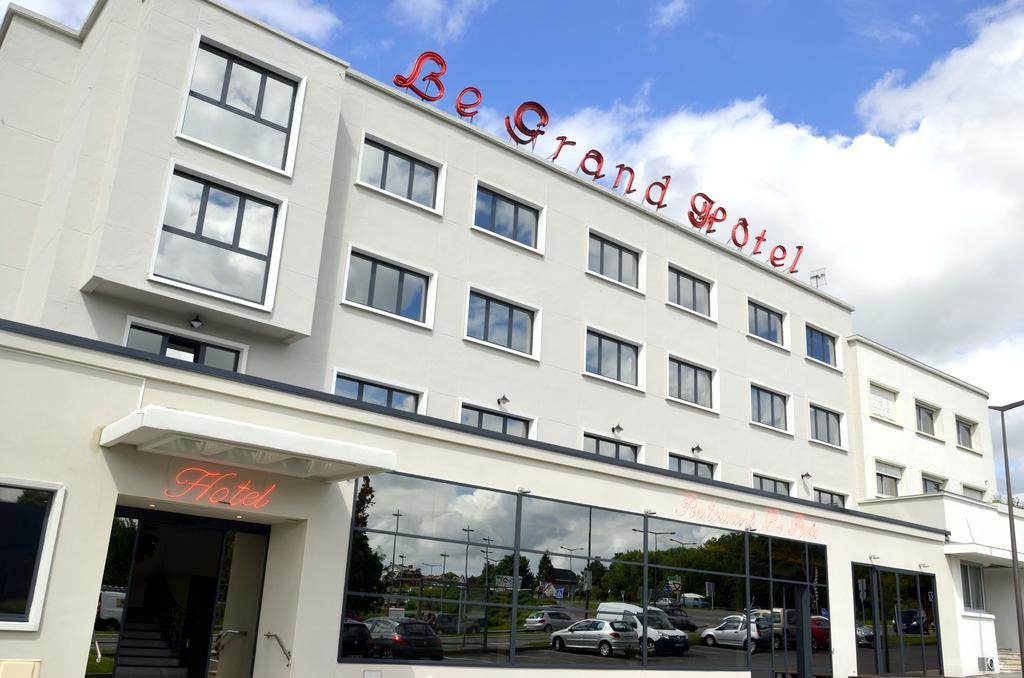 Le Grand Hotel Maubeuge Buitenkant foto
