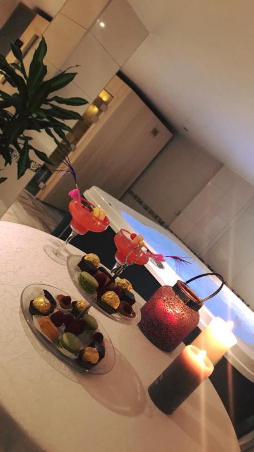 Le Grand Hotel Maubeuge Buitenkant foto