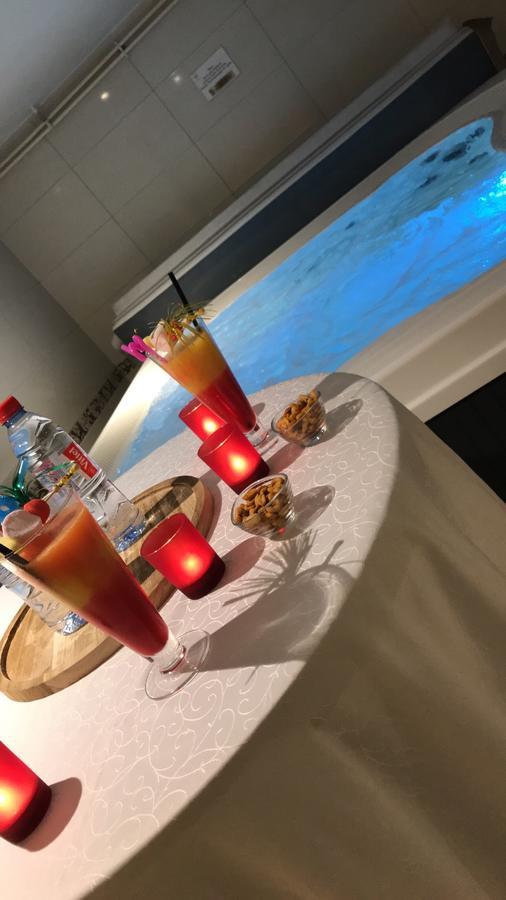 Le Grand Hotel Maubeuge Buitenkant foto